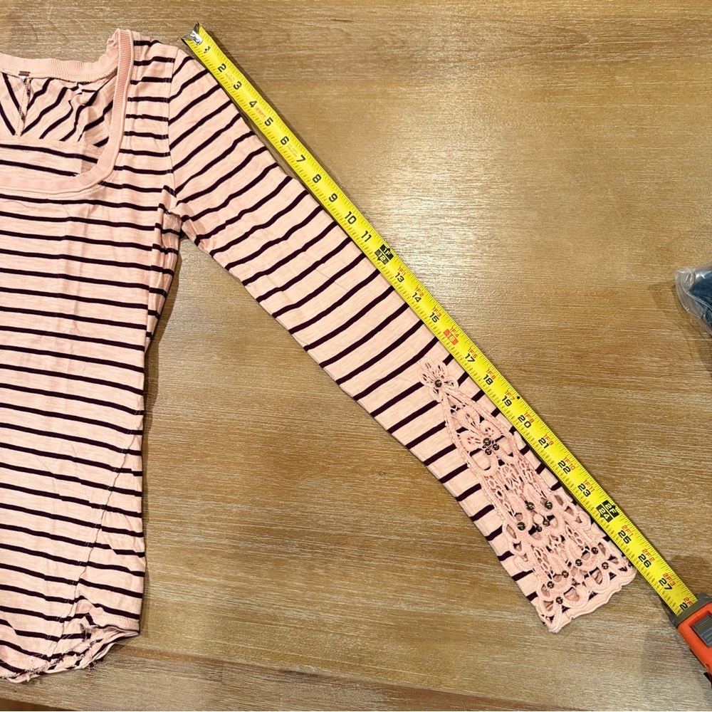 Free People Hard Candy Henley Crochet Cuff Pink Peach Maroon Stripes Sz M - Picture 7 of 10